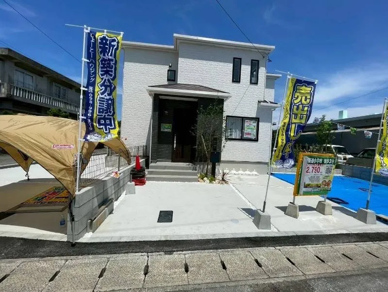 うるま市勝連内間２号棟